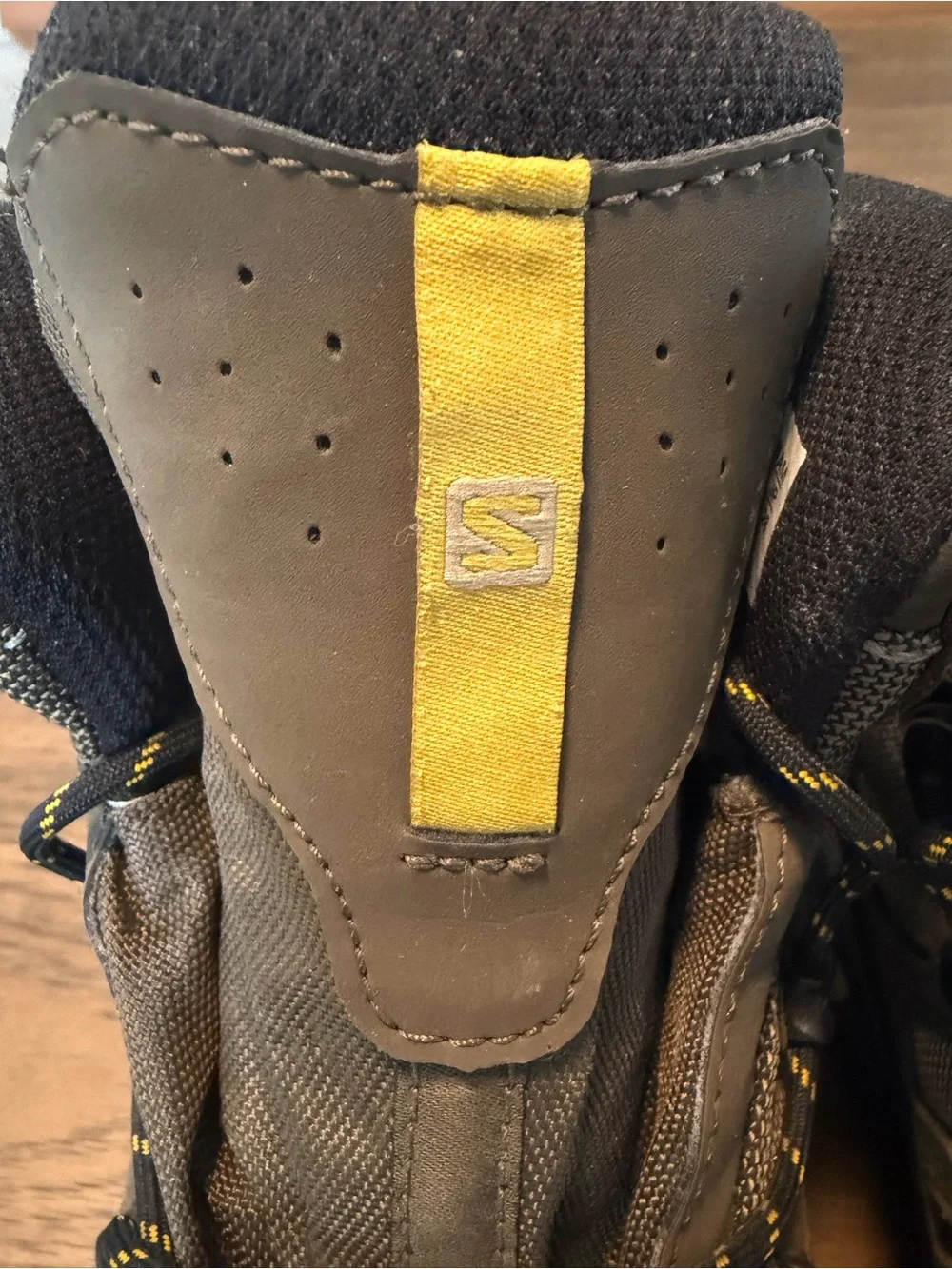 Salomon Men's Brown Hiking Boots with Yellow Accents Goretex